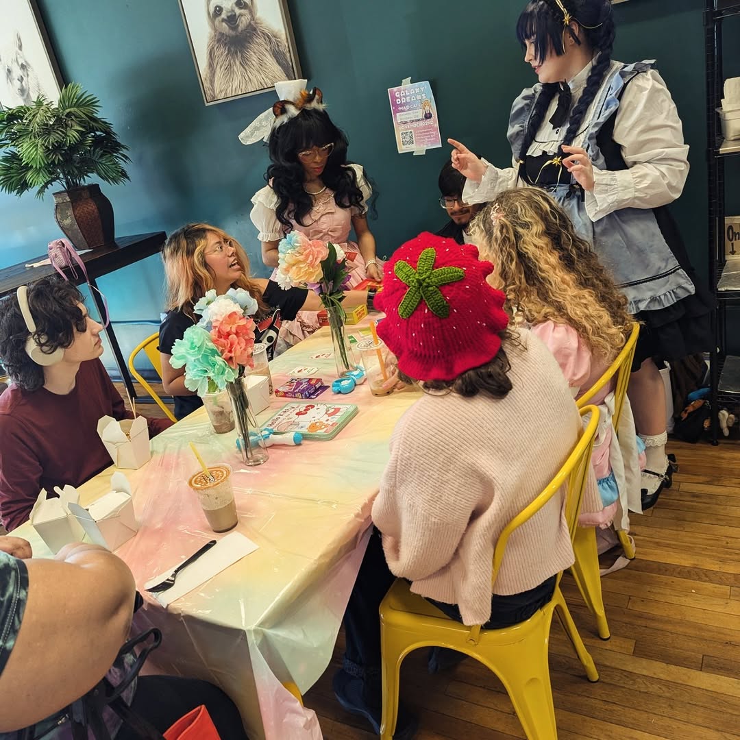 KPOP DEMON HUNTERS themed cafe cosplay pop up - Image 3