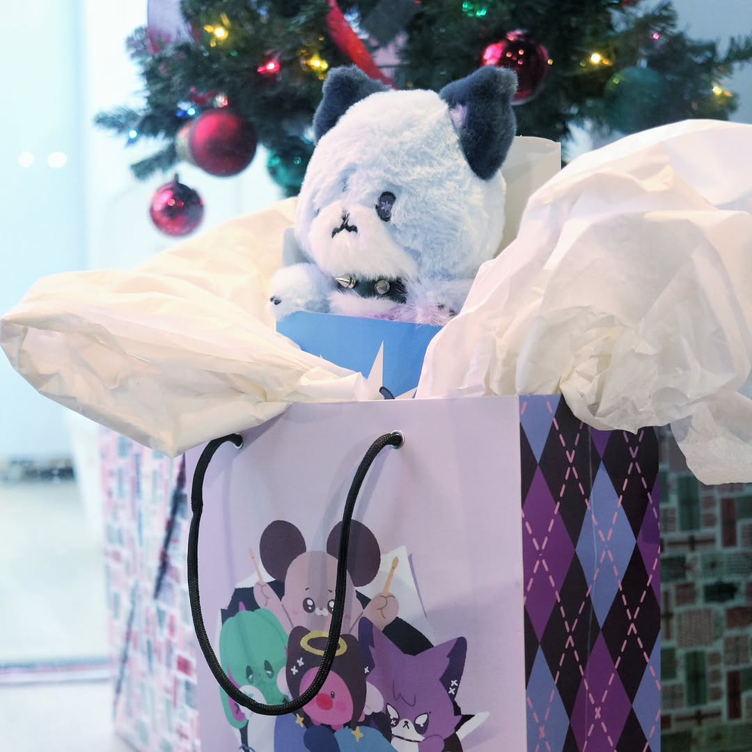 Xdinary Heroes 4th Anniversary Cupsleeve Event - Image 5